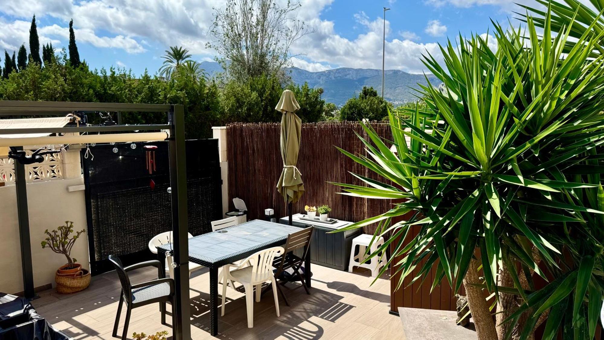 Datiler Vybdenia Exterior photo